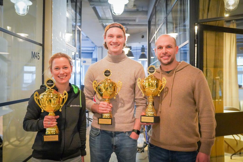 Übergabe „Social Champion 2022” vom Pioneers Club